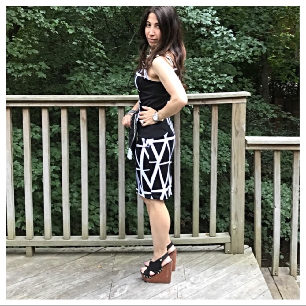 2/$20CLOSET CLOSING Gorgeous Short Tank Dress❤️ - Picture 6 of 8